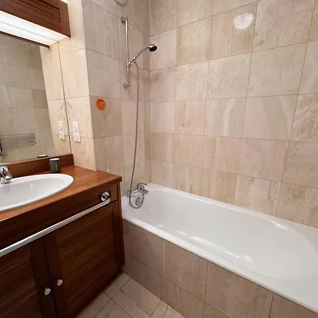 Le Jardin Des Tanneries By Uta House Apartment Paris