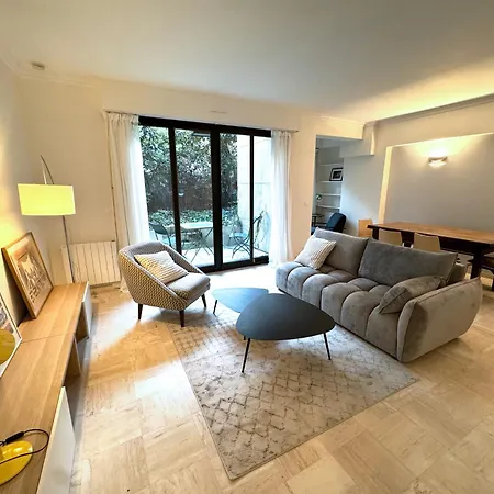 Le Jardin Des Tanneries By Uta House Apartment *
